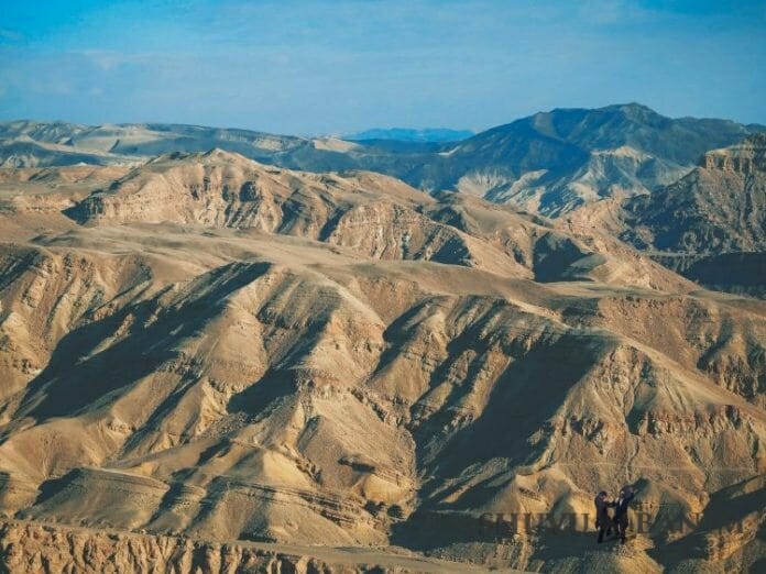 Aerial shot overlooking the brown mountains ofEilat