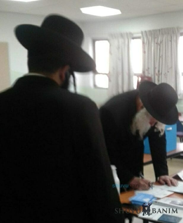 Our Rebbe Rav Eliezer Berland shlit"a in elections together with his grandson and gabbai Rav Dov Zucker